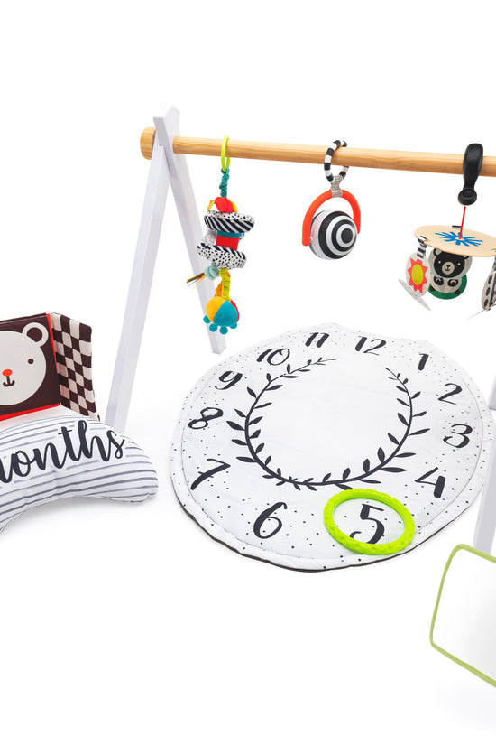 Benefits of Black + White